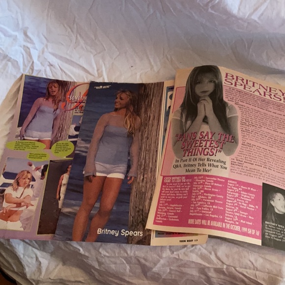 Britney Spears! 90’s Memorabilia - Picture 8 of 12